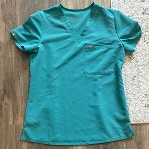 Figs Catarina Scrub Top in Cactus
